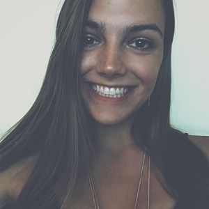 Meet your Posher, Renee